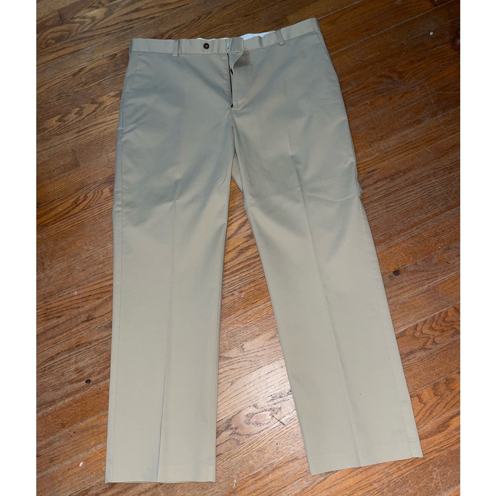 Roundtree and Yorke khaki pants. Waist 38 length 30